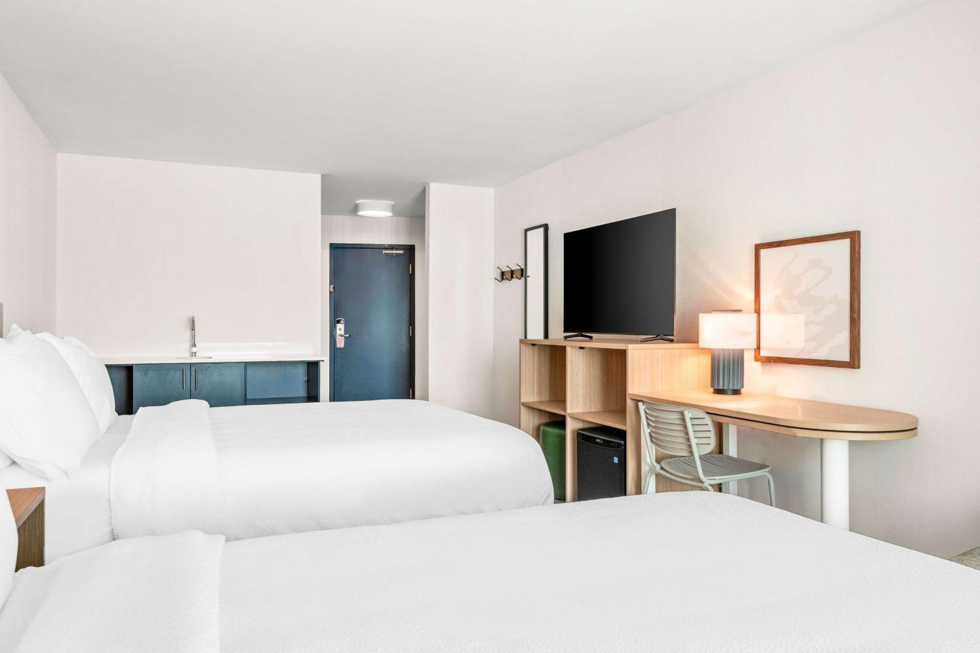 Spark By Hilton Exton Luaran gambar